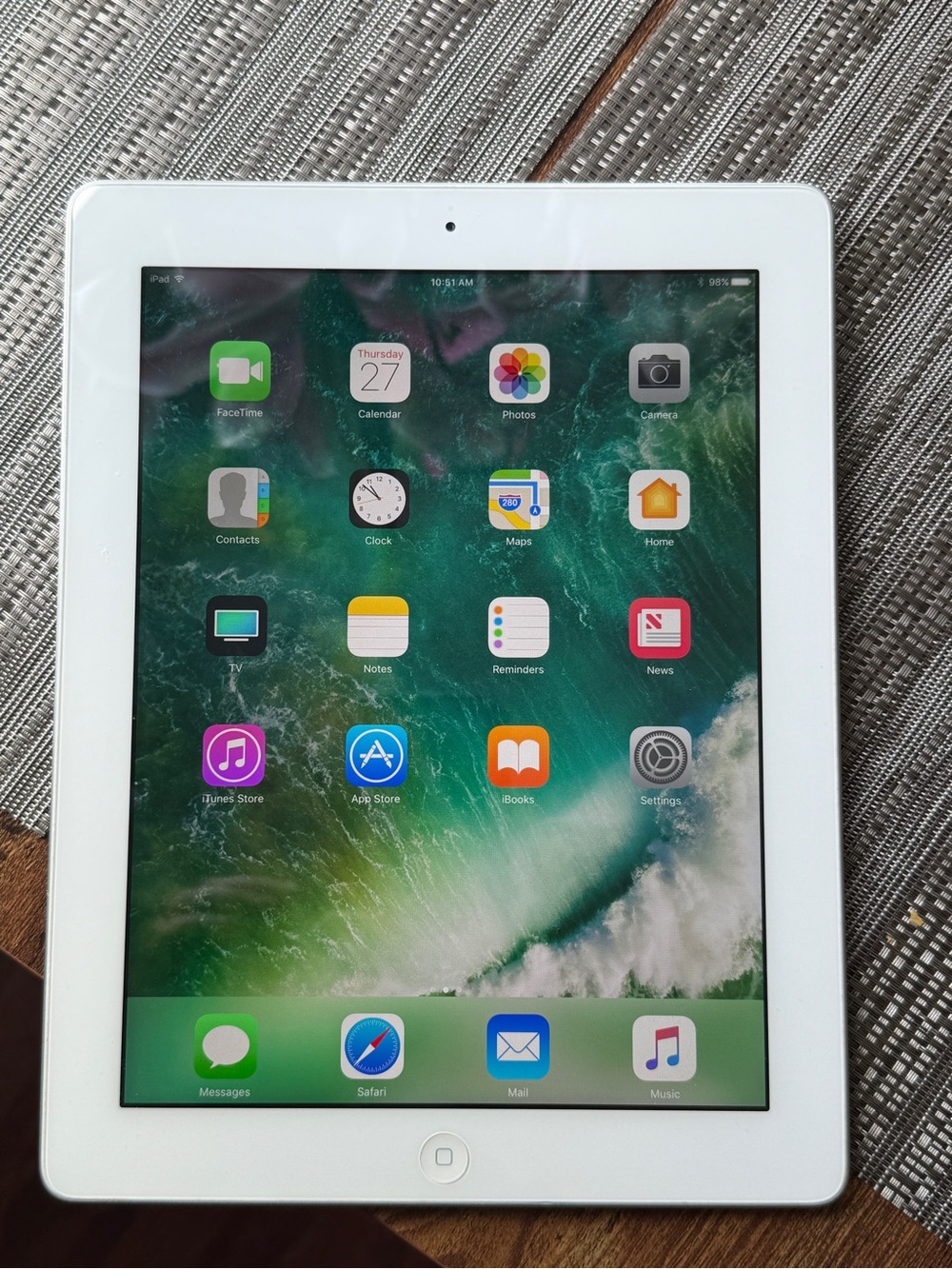 Apple iPad in White with Black Display Bezel